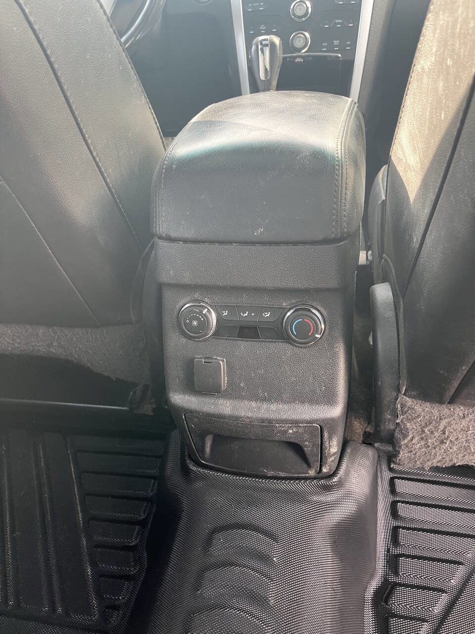 Used 2013 Ford Explorer XLT image 5