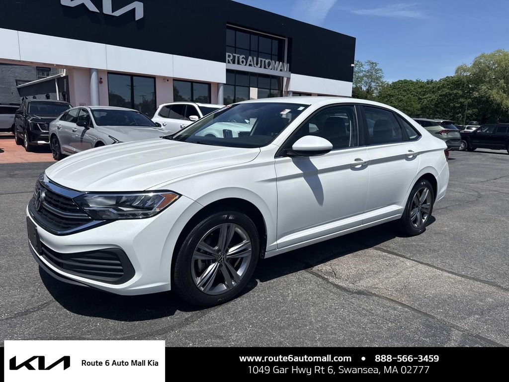 Used 2023 Volkswagen Jetta SE FWD image 1
