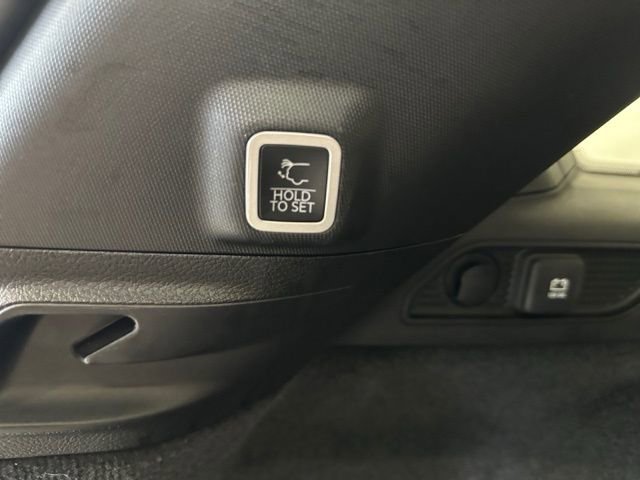 Used 2024 Jeep Grand Cherokee Summit w/ Luxury Tech Group V image 22