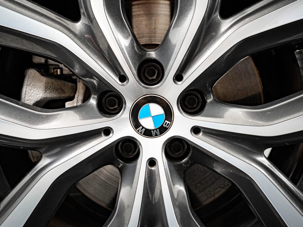 Used 2019 BMW X2 sDrive28i w/ Convenience Package image 8