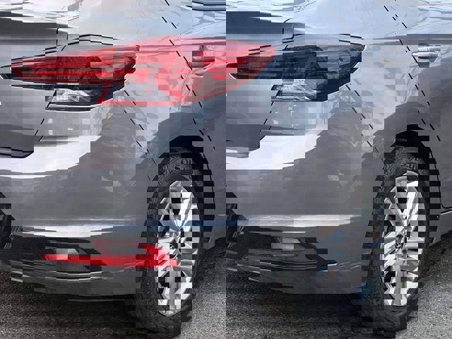 Used 2020 Hyundai Elantra SEL w/ Cargo Package (C1) image 13