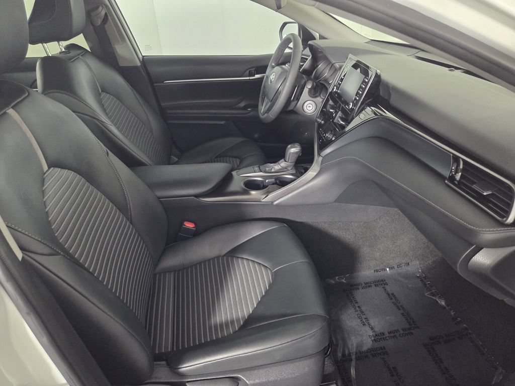 Used 2024 Toyota Camry SE FWD image 32