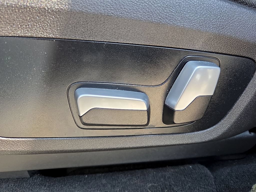 Used 2022 BMW X3 xDrive30i AWD/4WD image 17