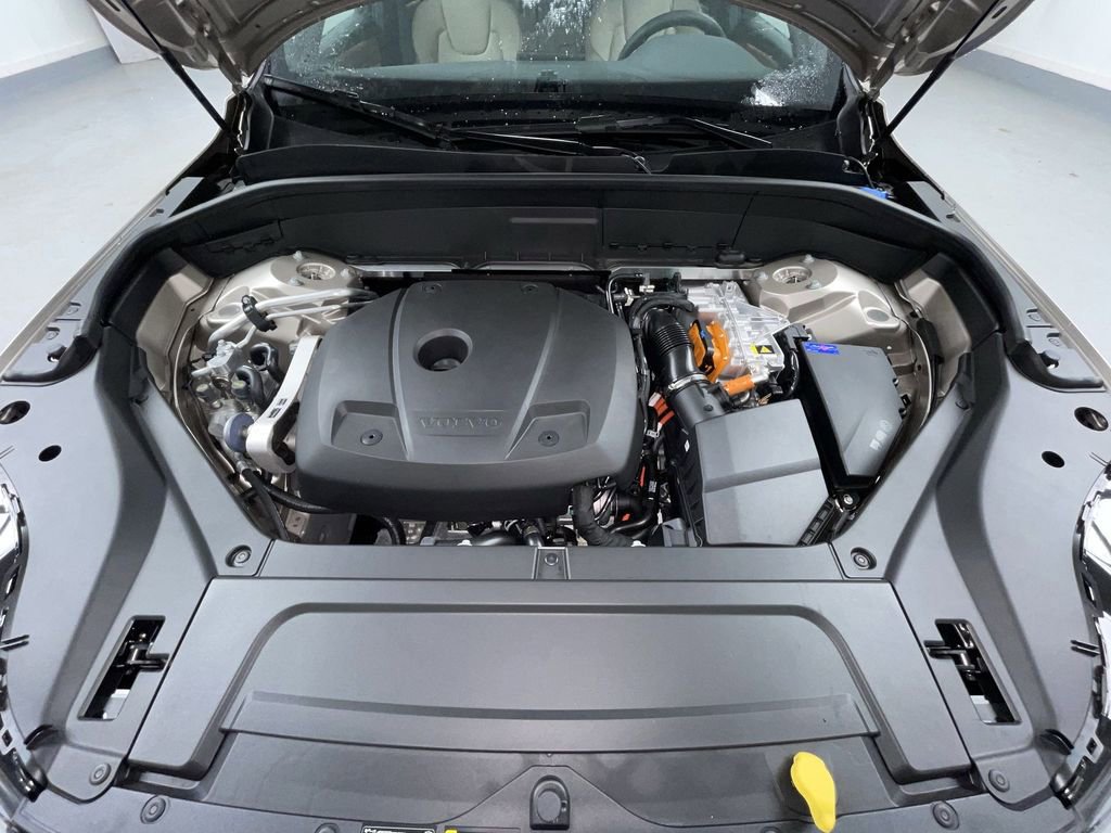 New 2026 Volvo XC90 T8 Plus image 13