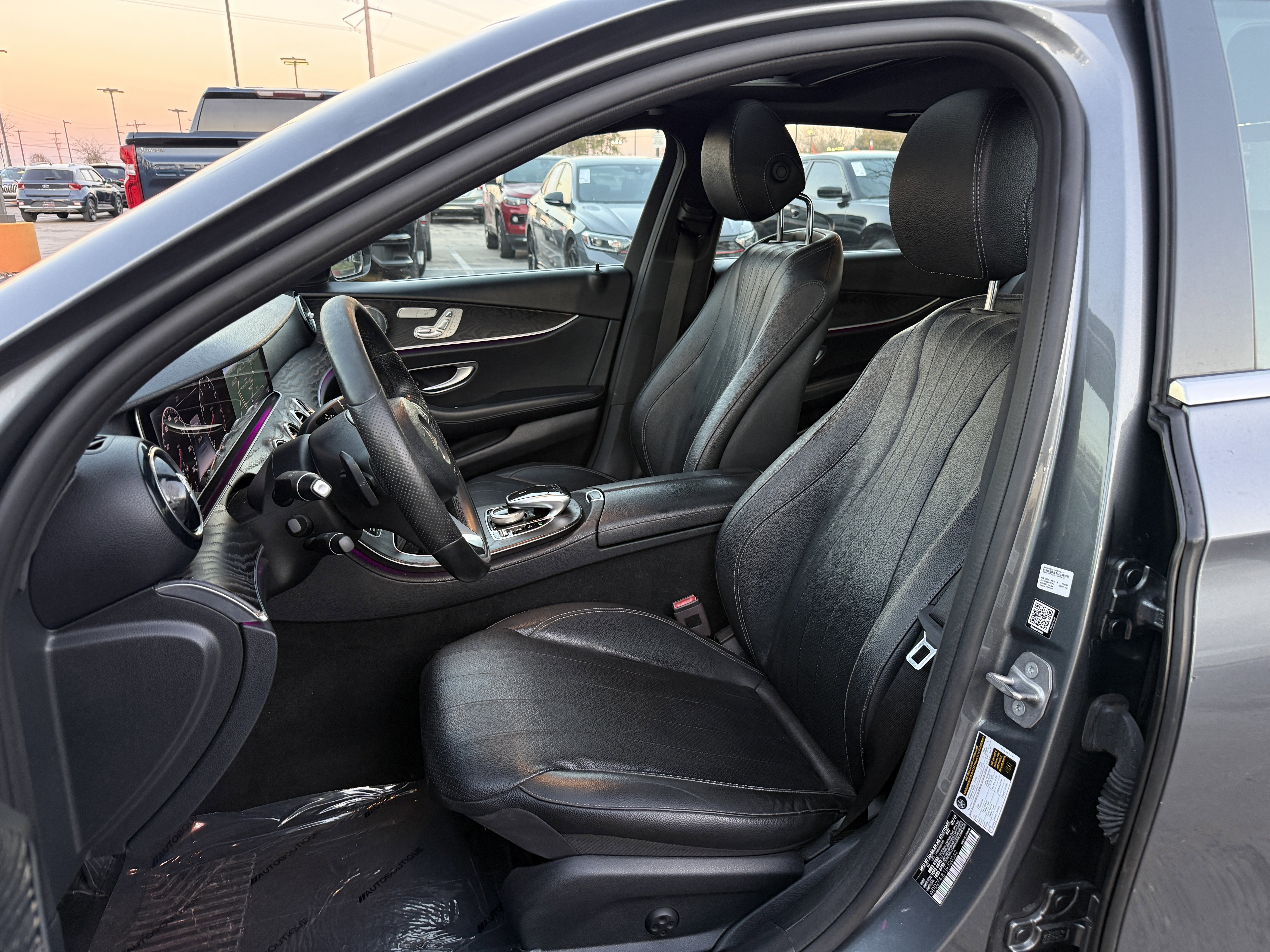 Used 2018 Mercedes-Benz E 300 image 28