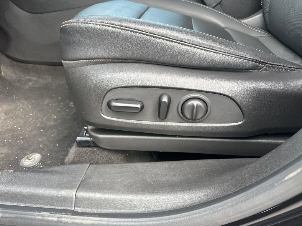 Used 2021 Chevrolet TrailBlazer ACTIV w/ Sun and Liftgate Package AWD/4WD image 13