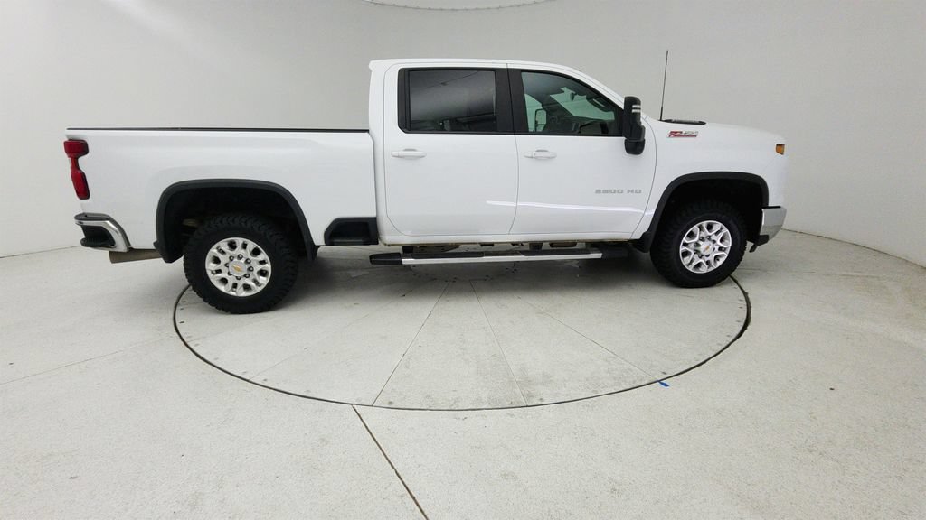 Certified 2024 Chevrolet Silverado 2500 LT AWD/4WD image 8