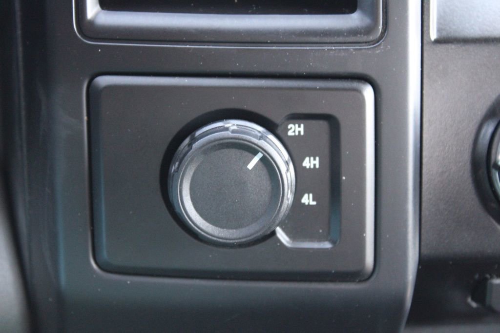 Used 2017 Ford F150 XL w/ Equipment Group 101A Mid AWD/4WD image 33