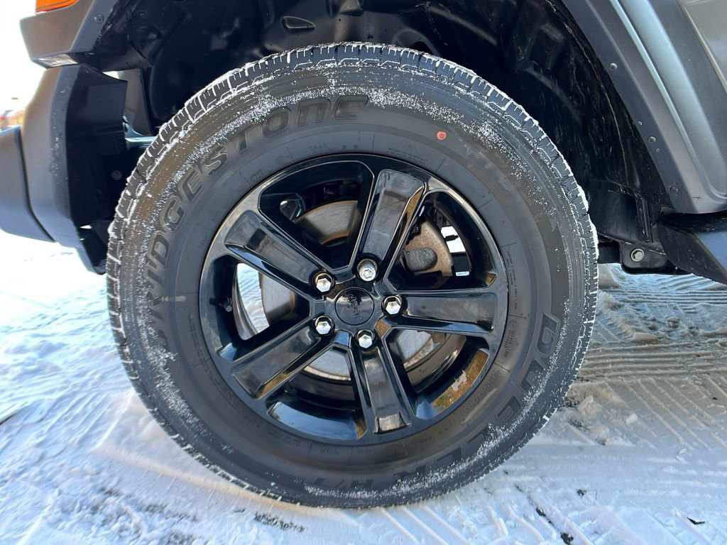 Used 2022 Jeep Wrangler Unlimited Sport image 23