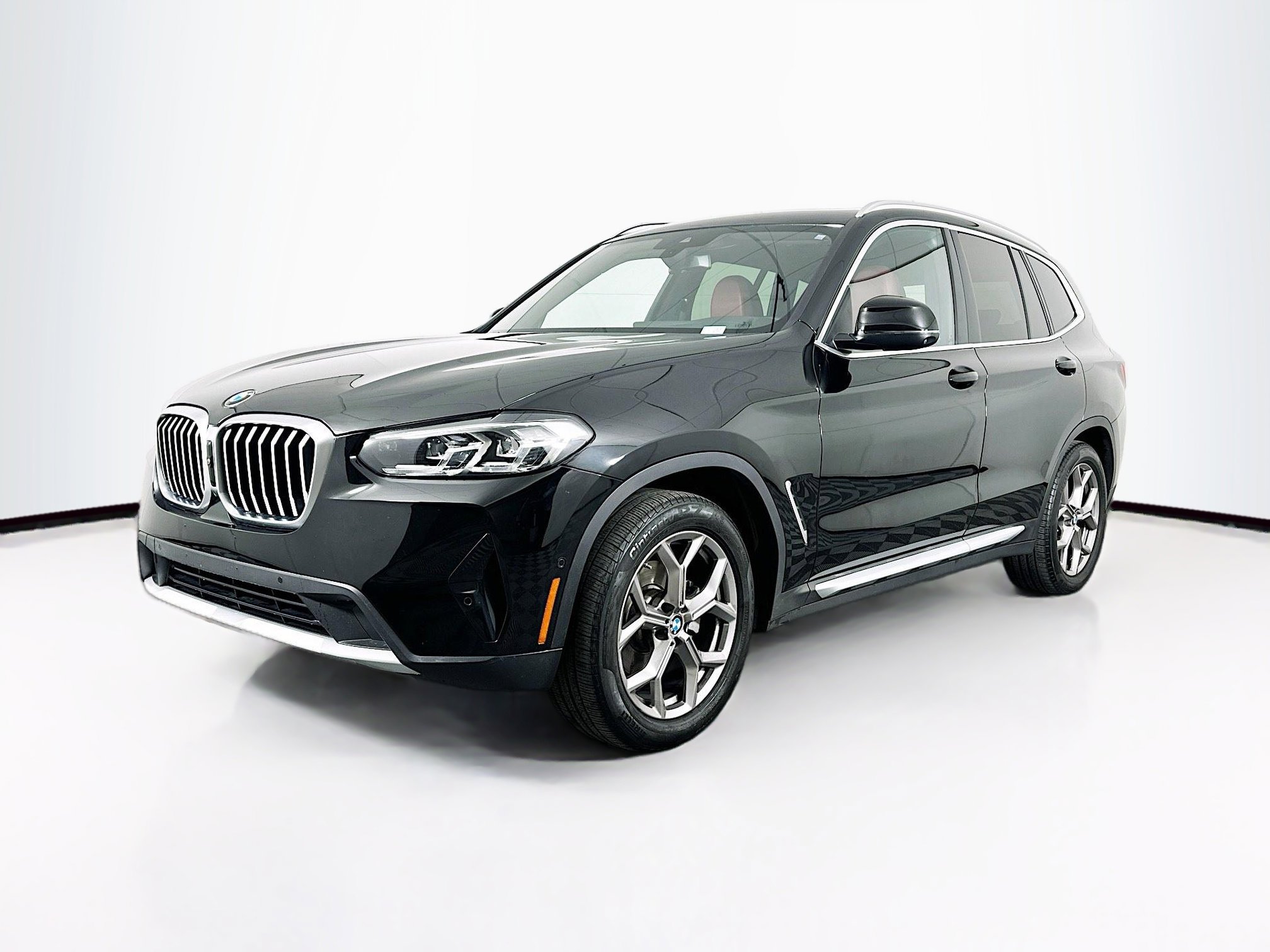 Used 2024 BMW X3 xDrive30i w/ Premium Package w/ZPA image 3
