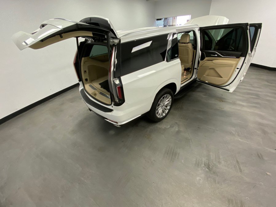 Used 2021 Cadillac Escalade ESV Premium Luxury AWD/4WD image 53