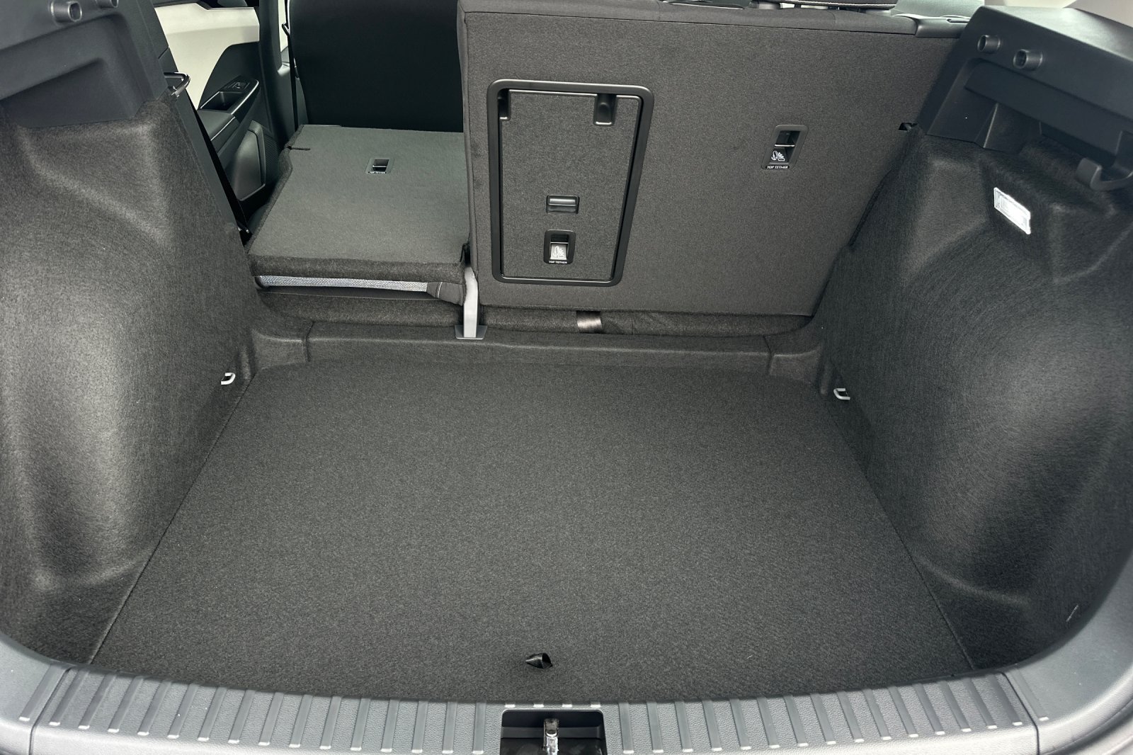 New 2027 Volkswagen Taos S FWD image 15