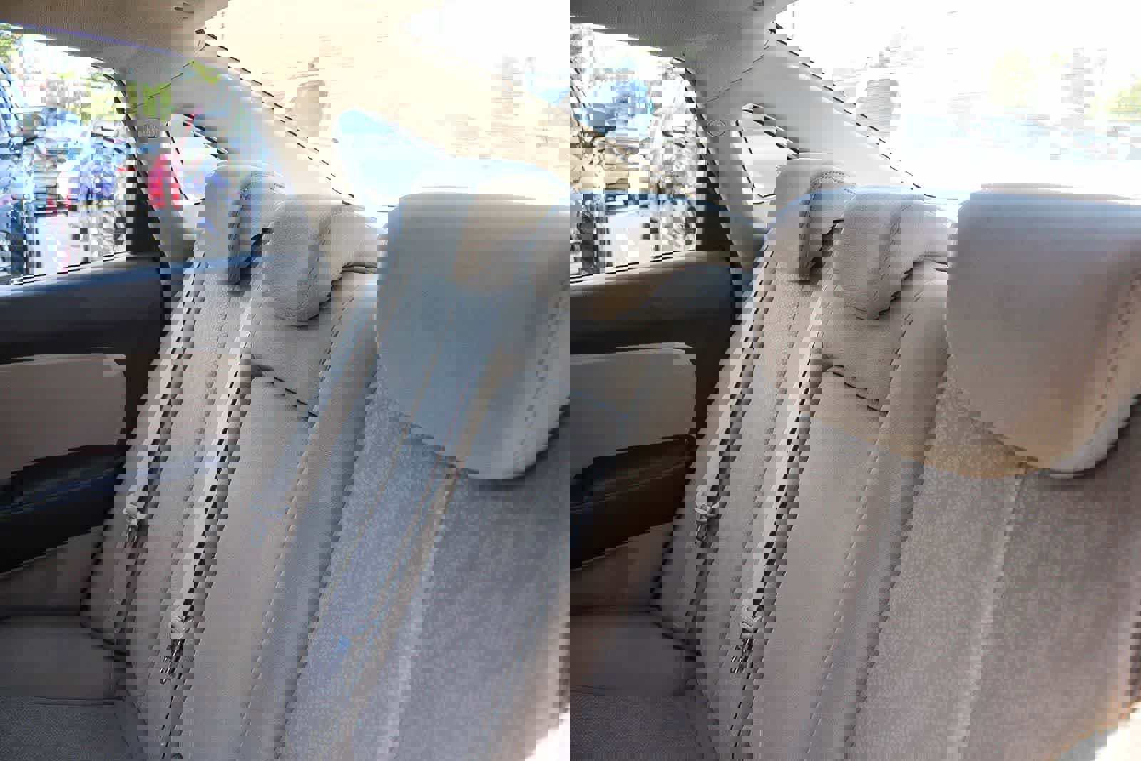 Used 2010 Hyundai Elantra GLS image 22