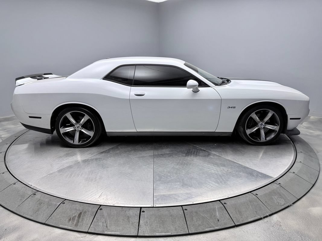 Used 2019 Dodge Challenger R/T w/ Driver Convenience Group RWD image 4
