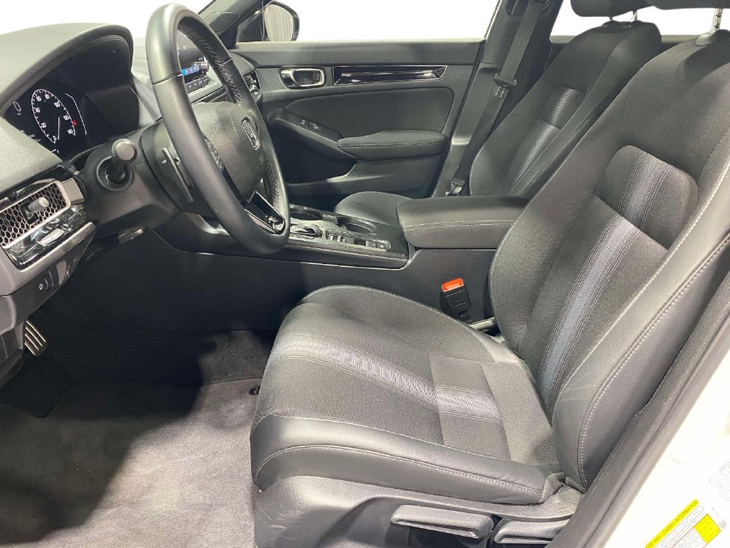 Used 2025 Honda Civic Sport image 18