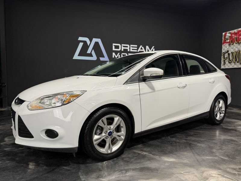 Used 2014 Ford Focus SE FWD image 1