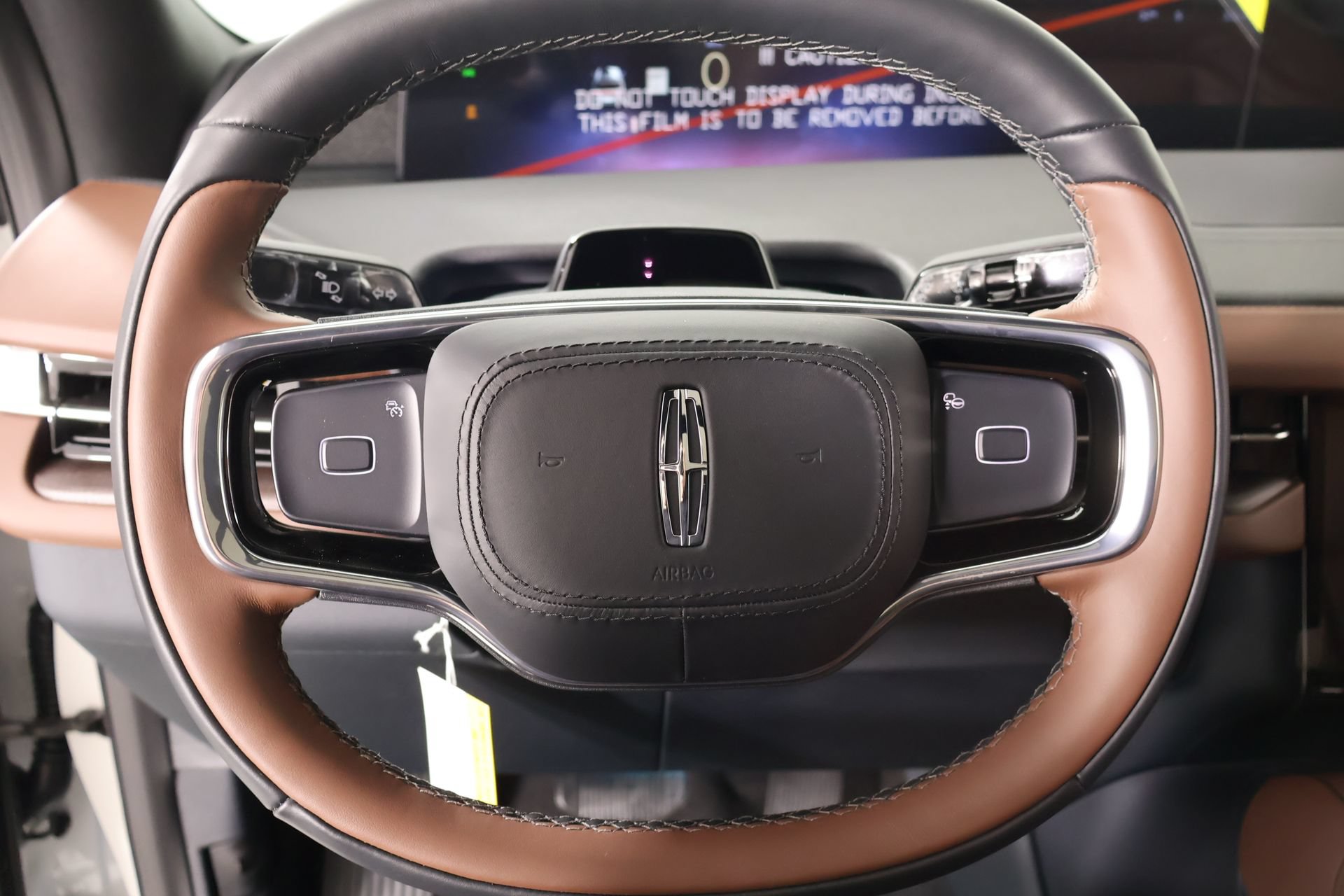 New 2026 Lincoln Navigator L Reserve AWD/4WD image 3