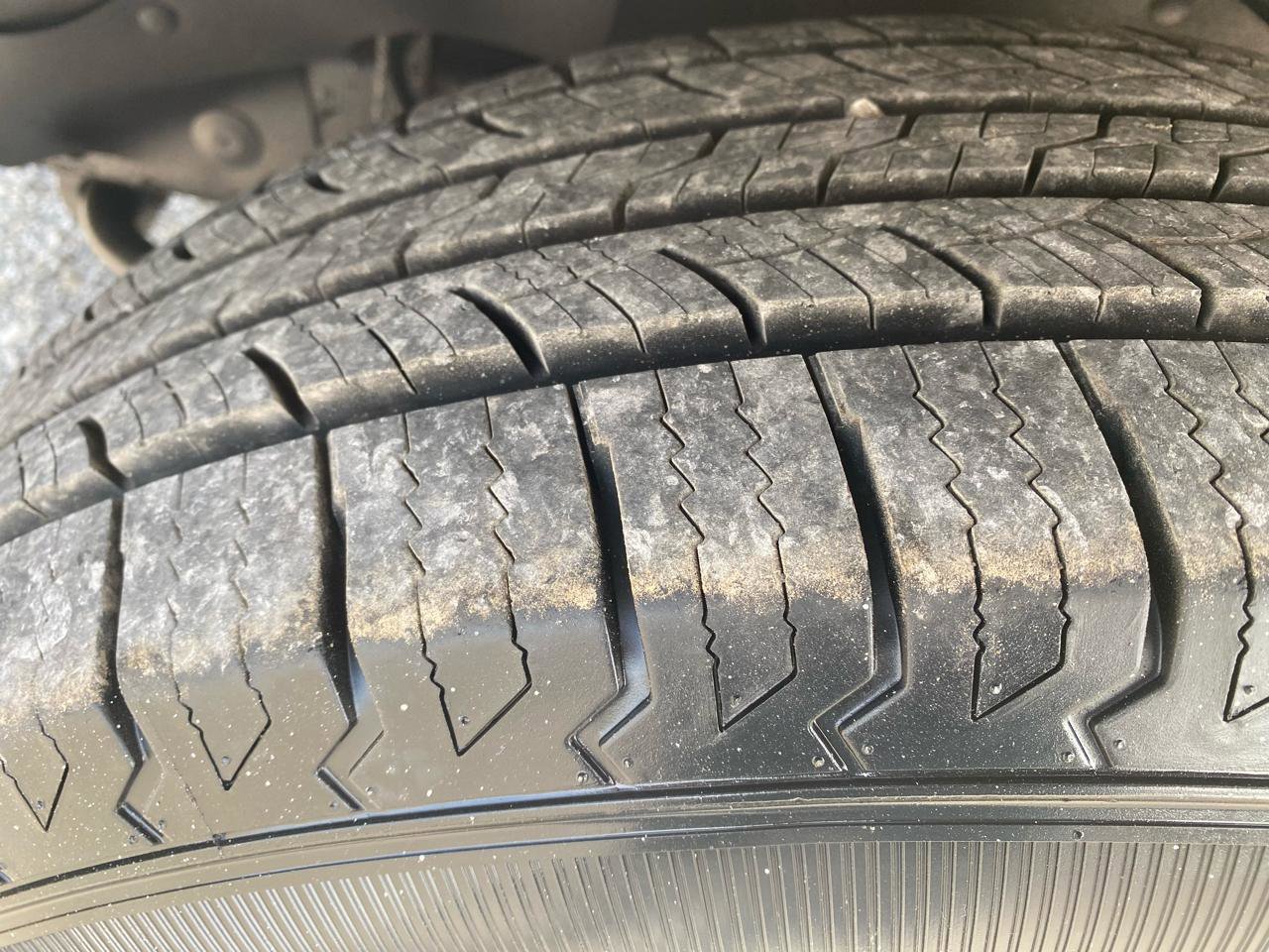 Used 2011 Chevrolet Express 1500 image 12