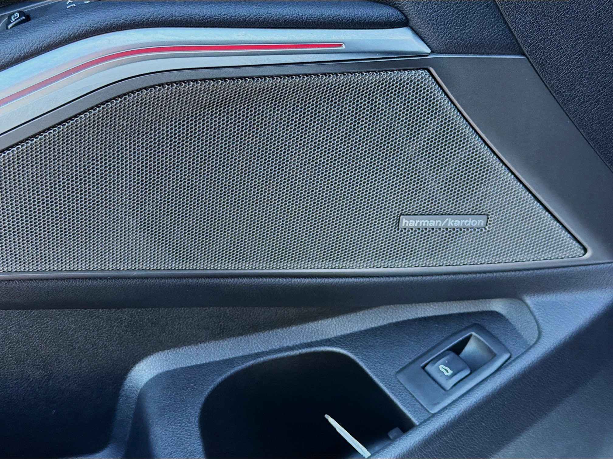 Used 2022 BMW M340i xDrive w/ Premium Package image 23