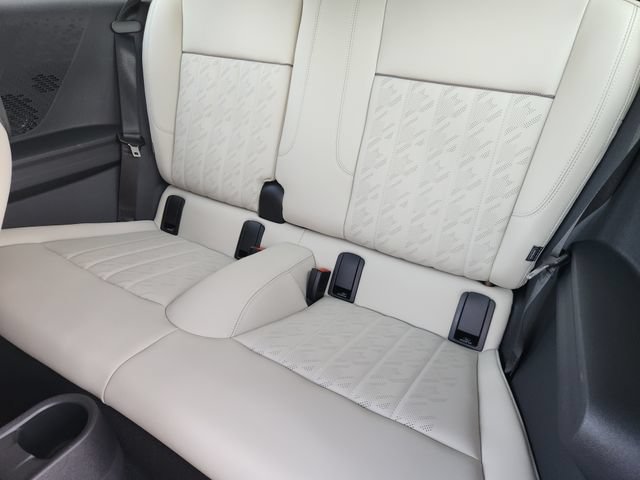 Used 2025 MINI Cooper 2-Door Hardtop FWD image 27