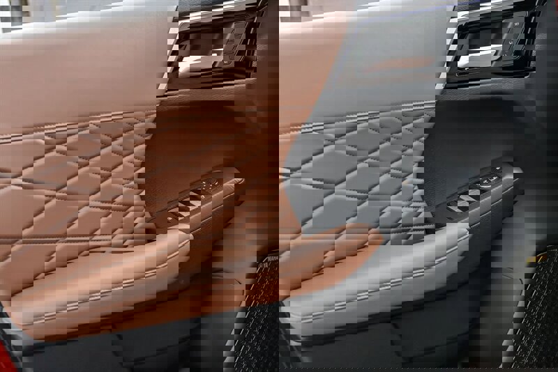 New 2025 Mitsubishi Outlander SEL image 11