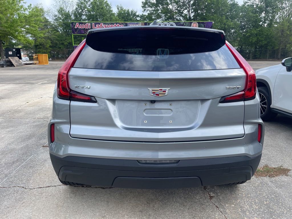 Used 2024 Cadillac XT4 Luxury w/ Cold Weather Package image 5