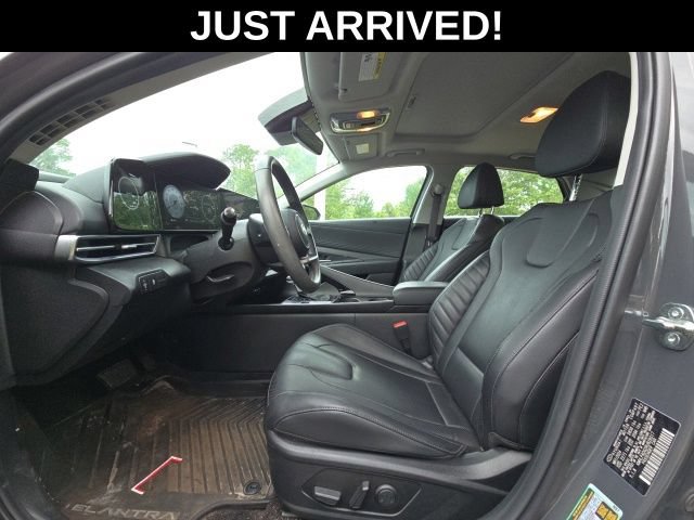 Certified 2024 Hyundai Elantra Limited FWD image 10