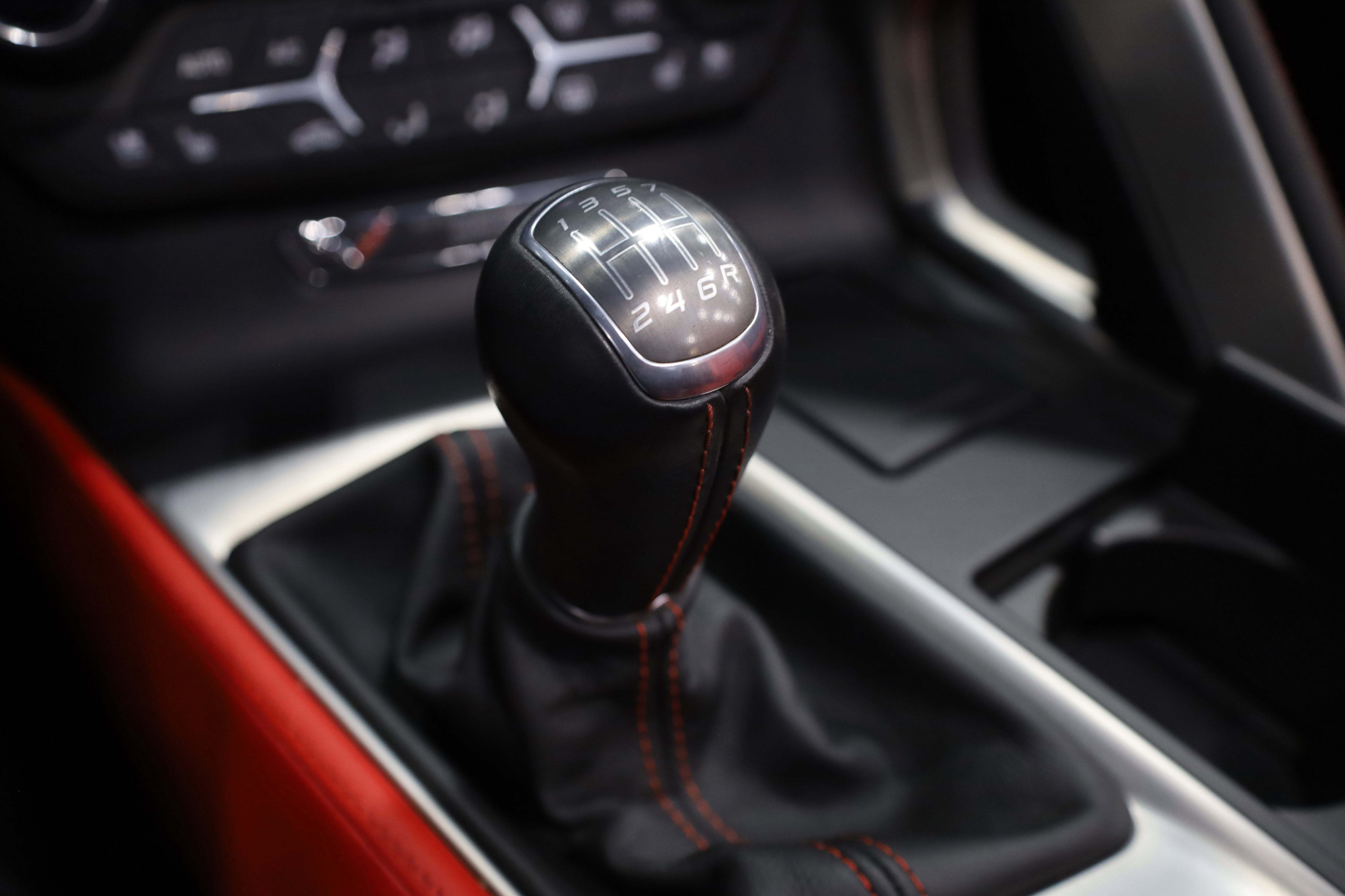 Used 2014 Chevrolet Corvette Stingray Convertible w/ 2LT Preferred Equipment Group image 36