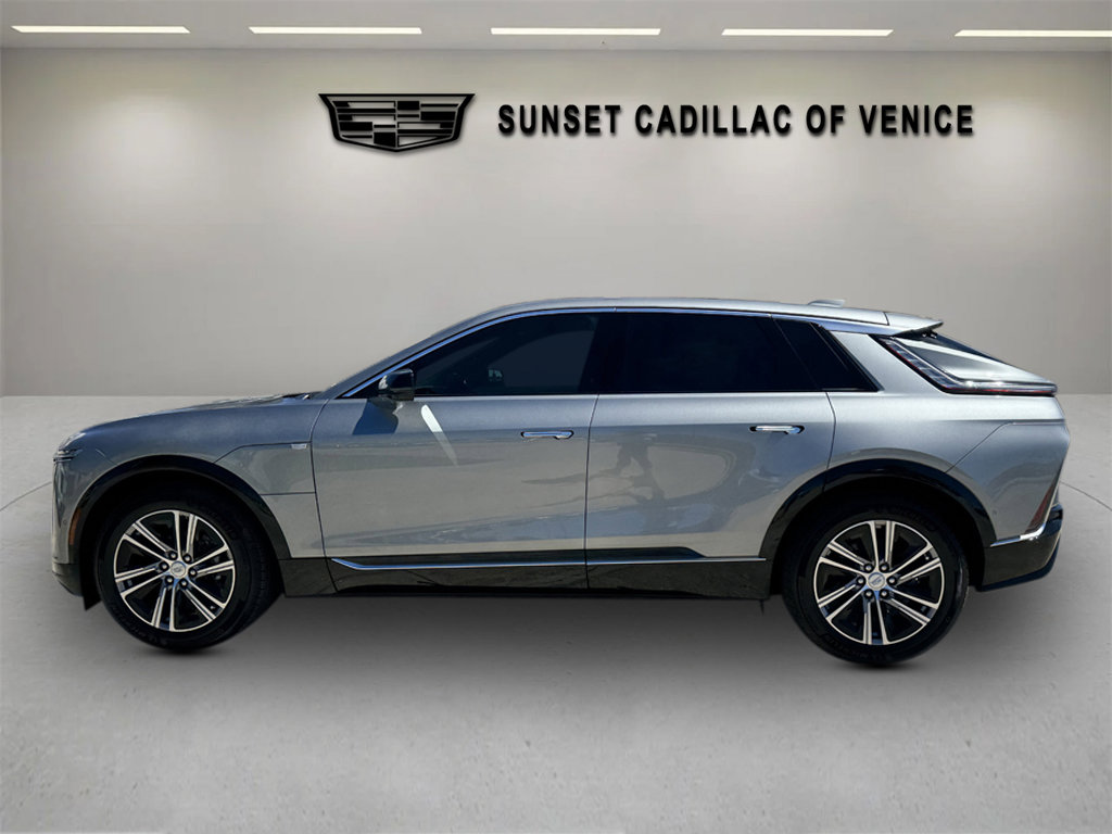 New 2026 Cadillac Lyriq Luxury image 6