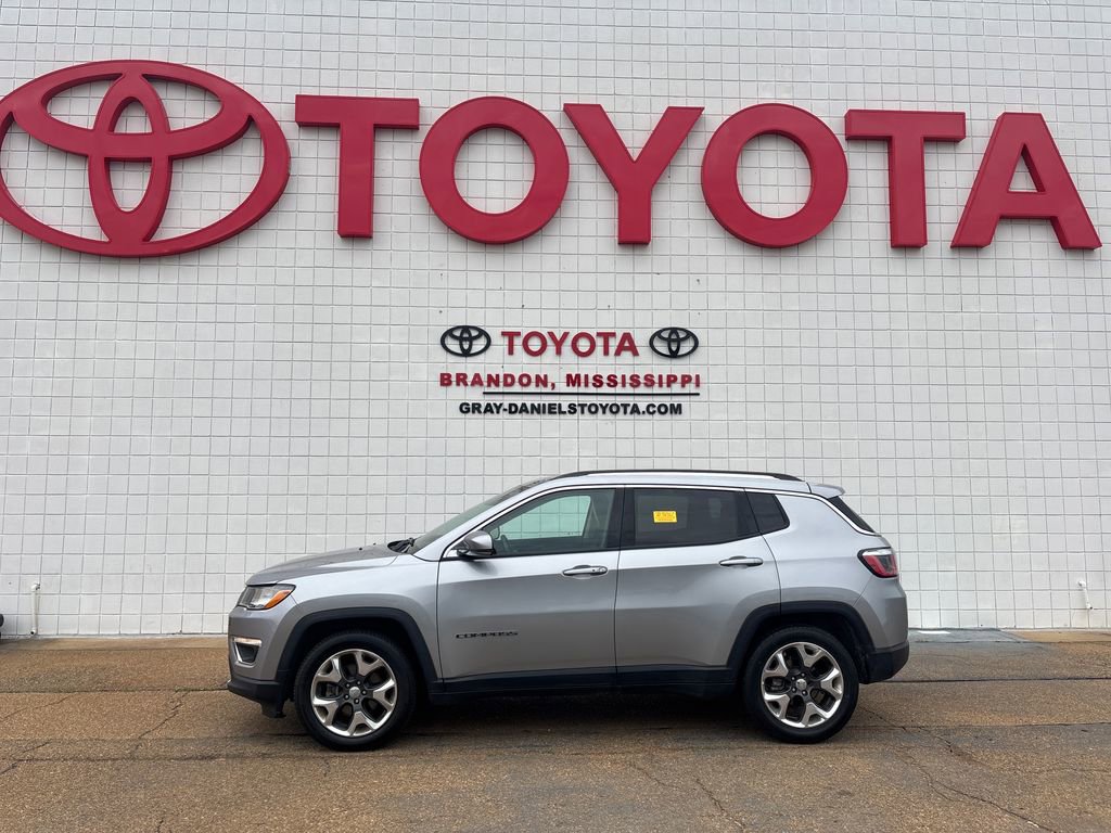 Used 2019 Jeep Compass Limited FWD image 3