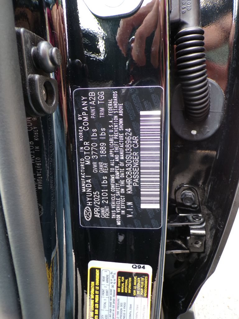 Used 2025 Hyundai Venue SEL FWD image 34