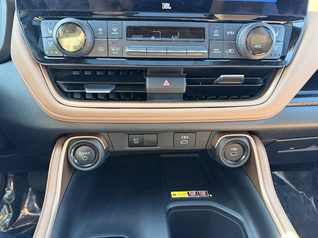 Used 2024 Toyota Grand Highlander AWD Hybrid image 21