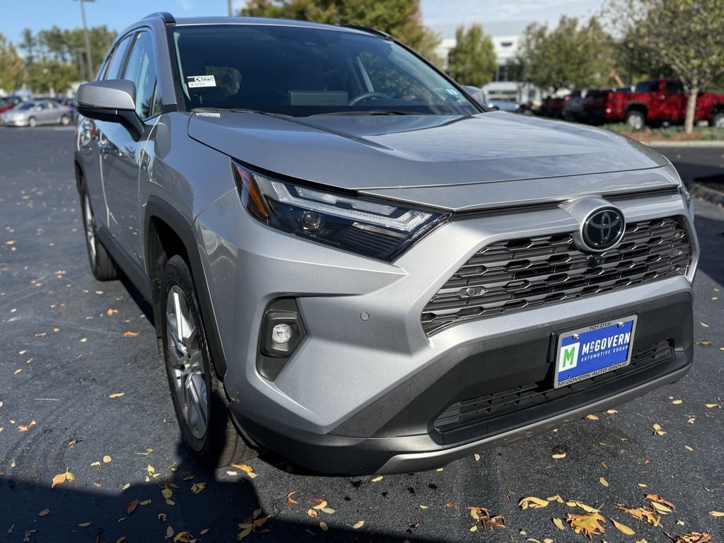 Used 2024 Toyota RAV4 Limited image 11
