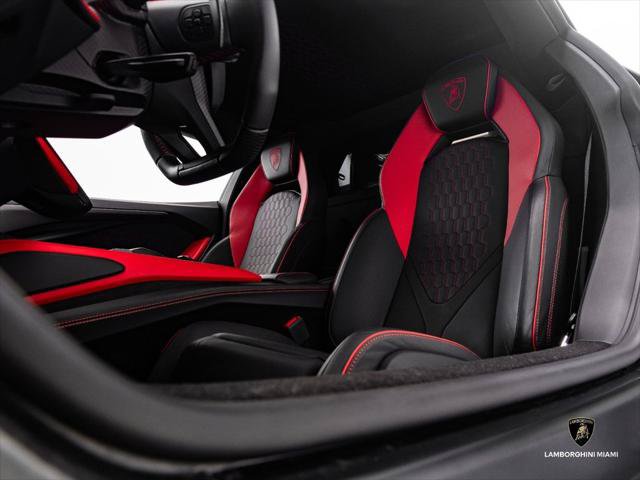 Used 2024 Lamborghini Revuelto AWD/4WD image 39