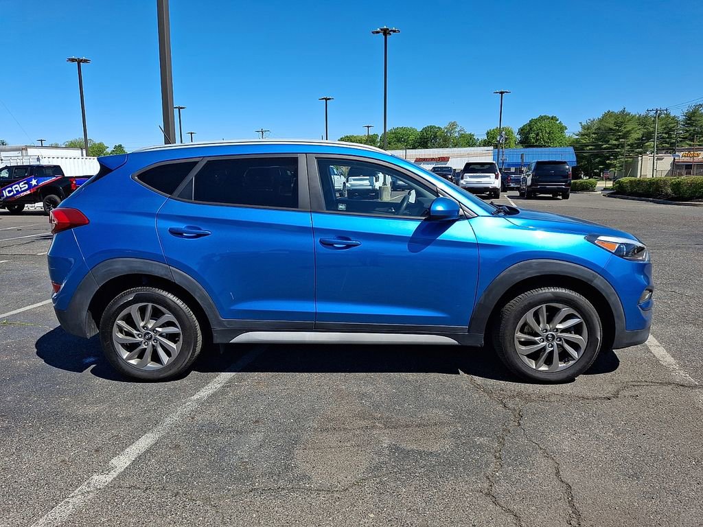 Used 2017 Hyundai Tucson SE w/ SE Popular Package 02 AWD/4WD image 13
