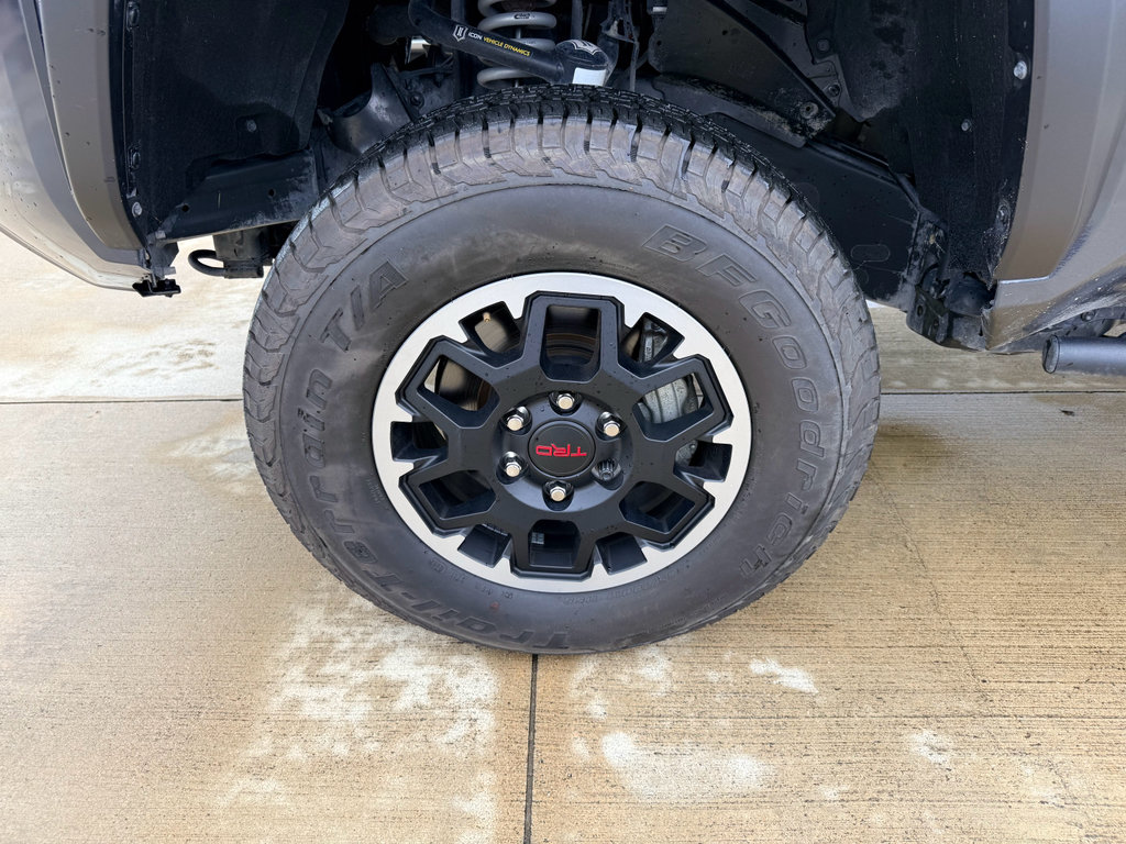 Used 2025 Toyota Tacoma TRD Off-Road AWD/4WD image 29