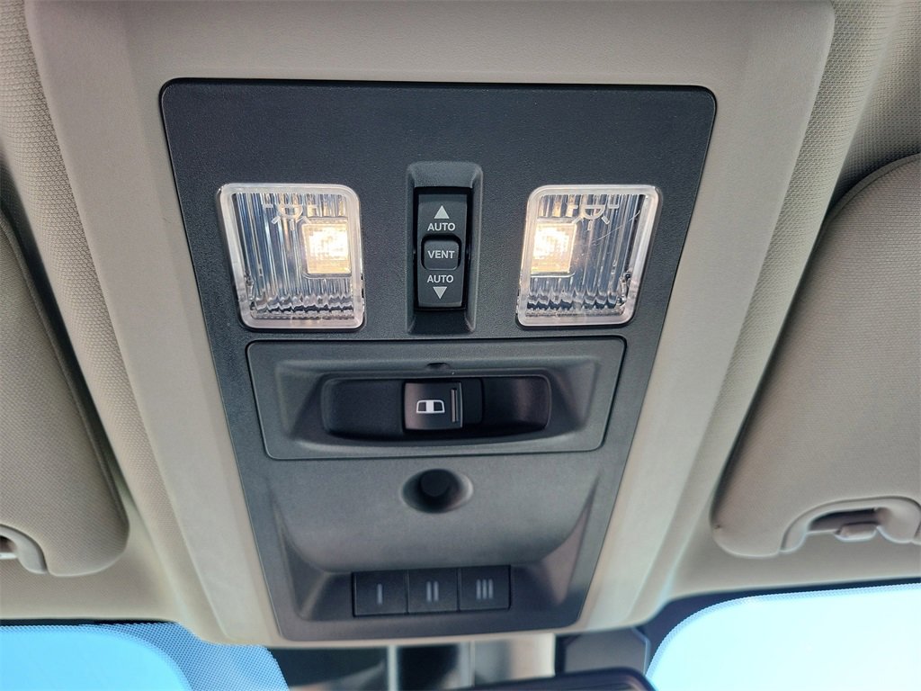 Used 2018 RAM 1500 Laramie image 31