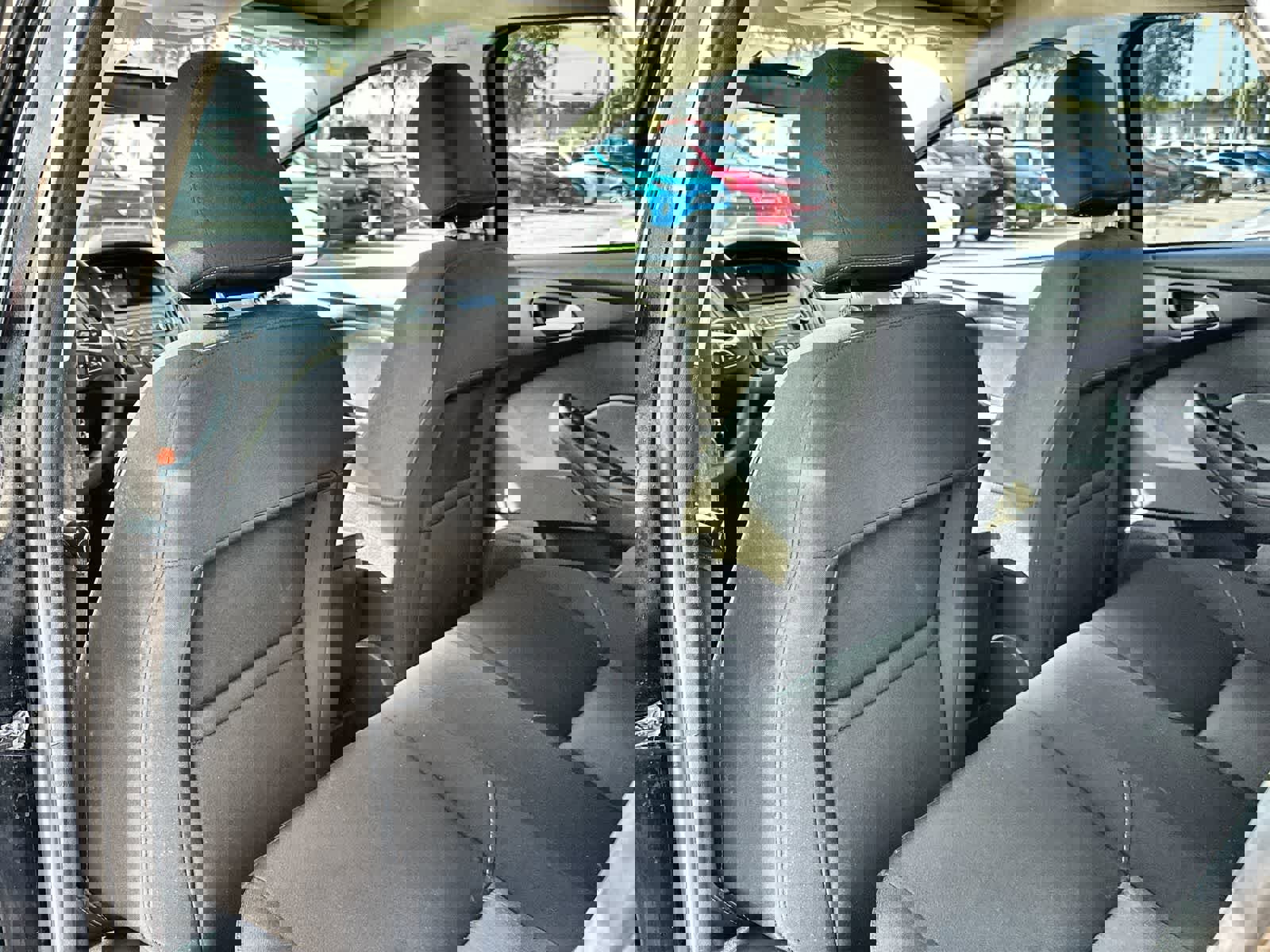 Used 2016 Ford Focus SE w/ SE Power Seat Package image 12