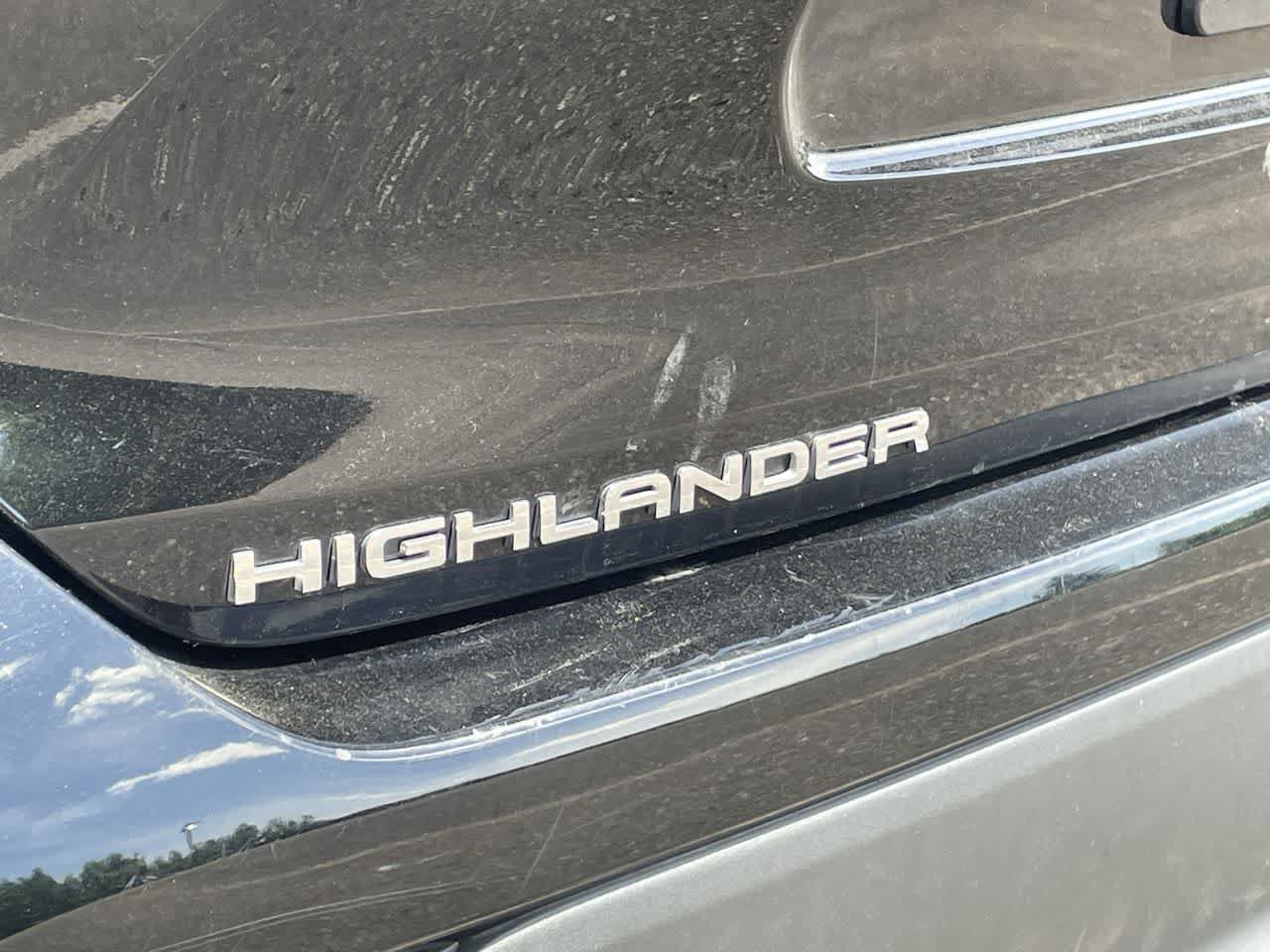 Used 2021 Toyota Highlander L AWD/4WD image 36