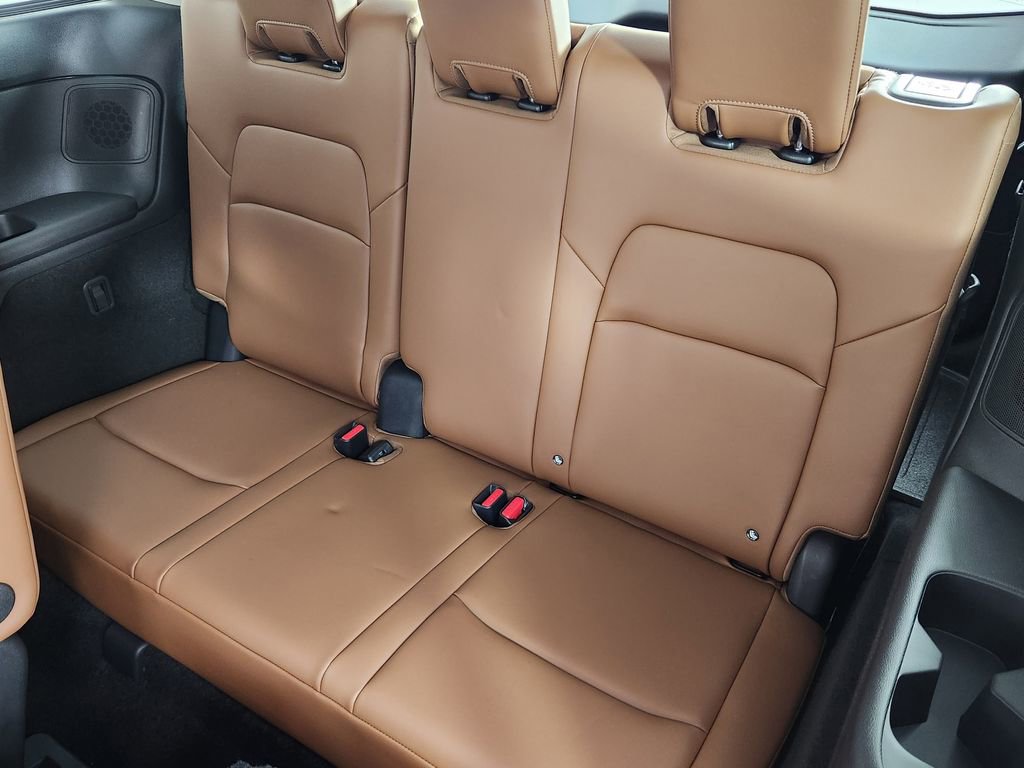 New 2026 Nissan Pathfinder Platinum AWD/4WD image 13