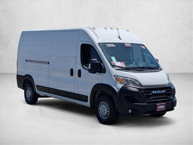 Used 2025 RAM ProMaster 2500 w/ Convenience Group FWD image 3