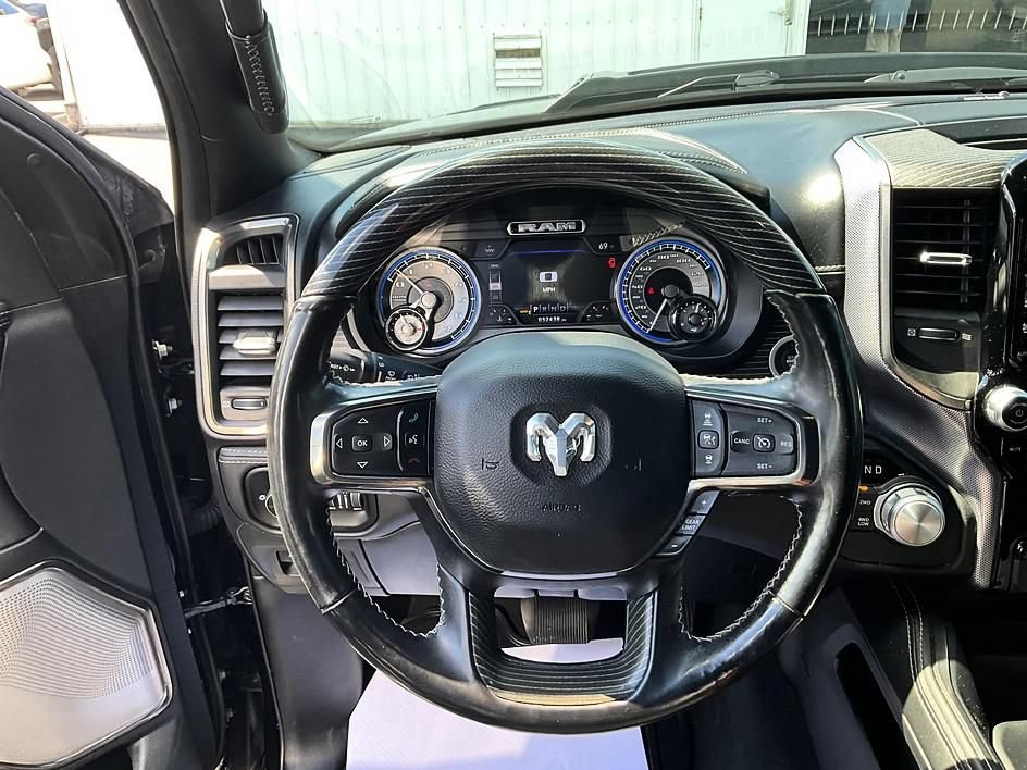 Used 2020 RAM 1500 Limited w/ Black Appearance Package AWD/4WD image 35