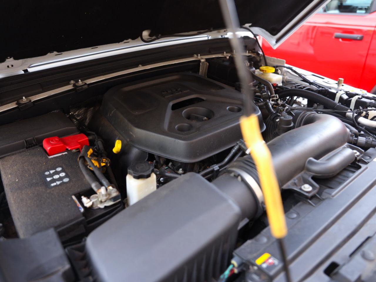 Used 2024 Jeep Wrangler Sahara AWD/4WD image 37