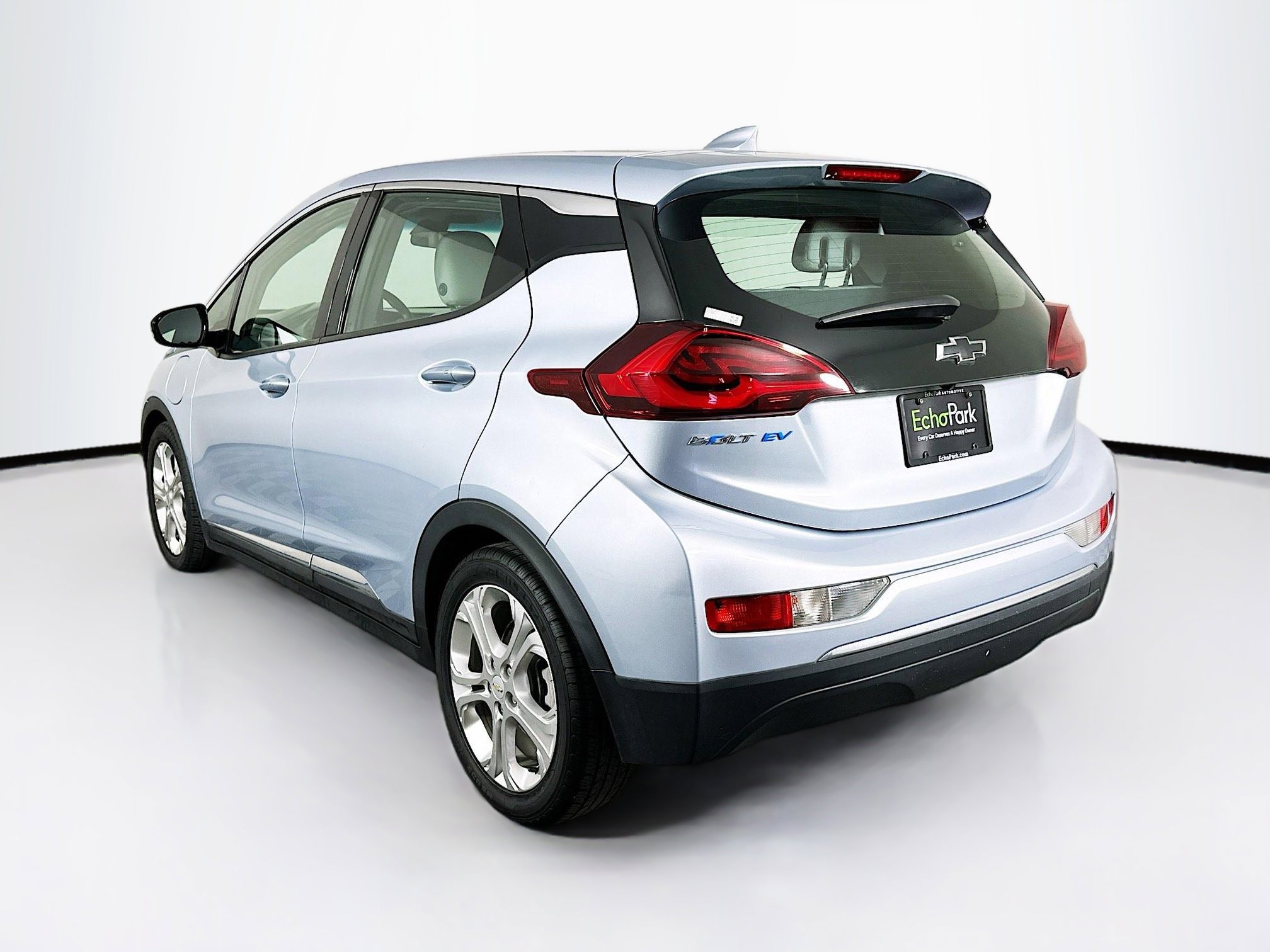 Used 2017 Chevrolet Bolt LT FWD image 5