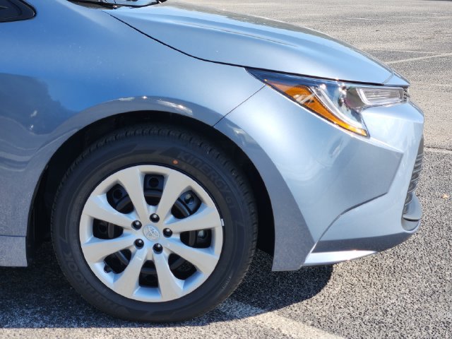 New 2027 Toyota Corolla LE FWD image 6