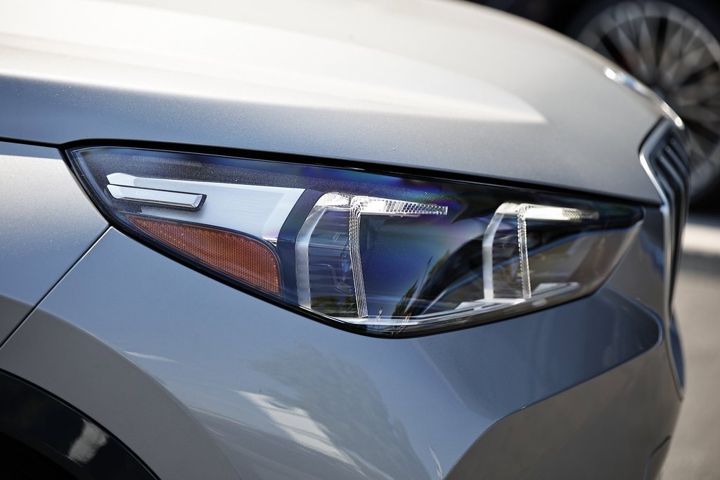 New 2026 BMW X1 xDrive28i w/ Convenience Package image 2