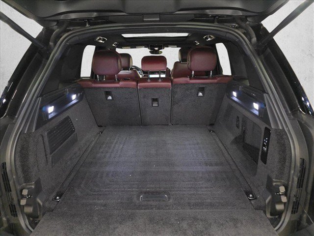 Certified 2023 Land Rover Range Rover SE AWD/4WD image 12