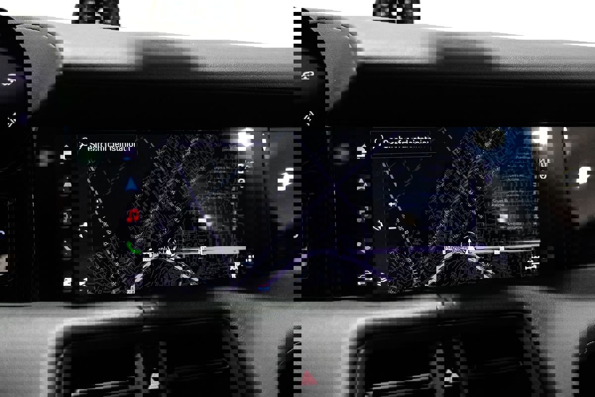 Used 2021 Porsche Taycan 4S w/ Premium Package image 19