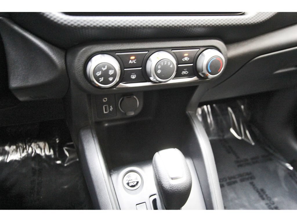 Used 2025 Nissan Kicks Play S FWD image 25