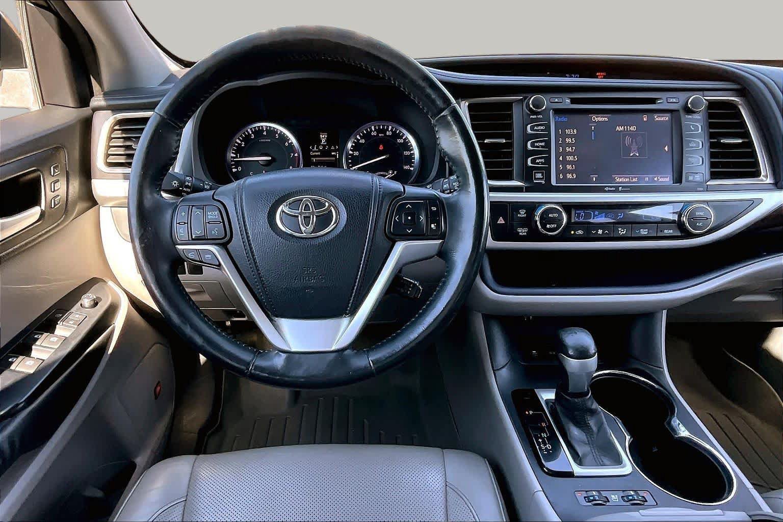 Used 2015 Toyota Highlander Limited AWD/4WD image 5